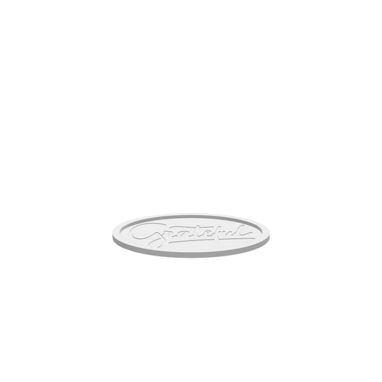 3D render of CNC file showing an oval wooden tray with ‘Grateful’ engraved in script font, rustic farmhouse design.